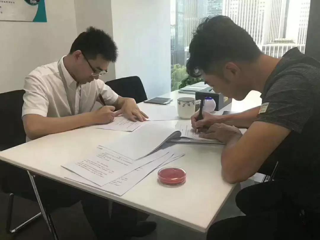 熱烈祝賀陳總簽約創綠家汕尾市區級代理！